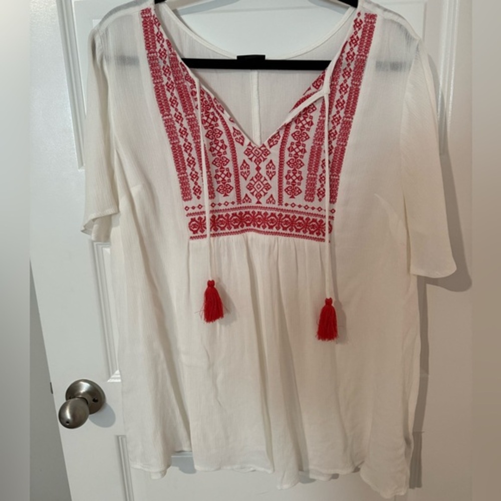 Torrid Embroidered White and Red Women's Top